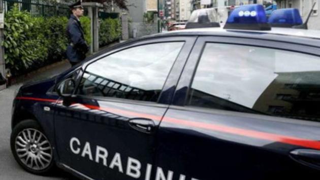 Furti in villa con bastoni e coltelli, sgominata banda a Torino
