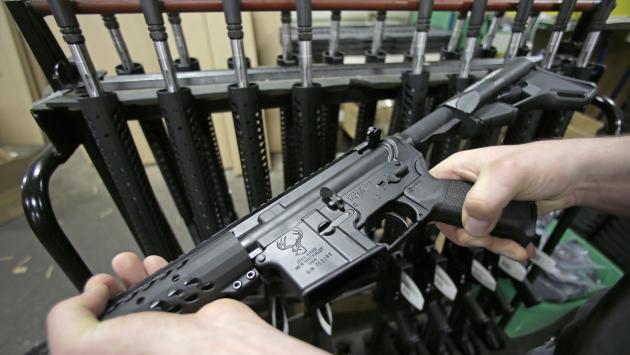 Gli Usa, le armi facili e le troppe carneficine