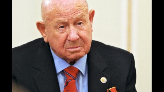 E' morto Leonov, il primo uomo  nello spazio