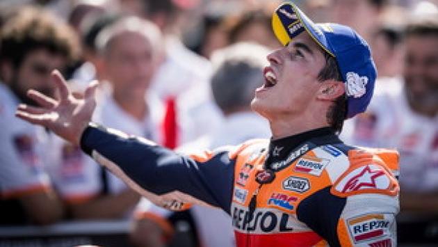 Marquez vince anche in Giappone, terzo Dovizioso
