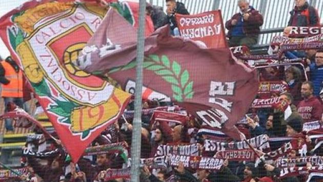 "Forza Parma", la baby gang provoca gli ultras della Reggiana: maxirissa ai Petali