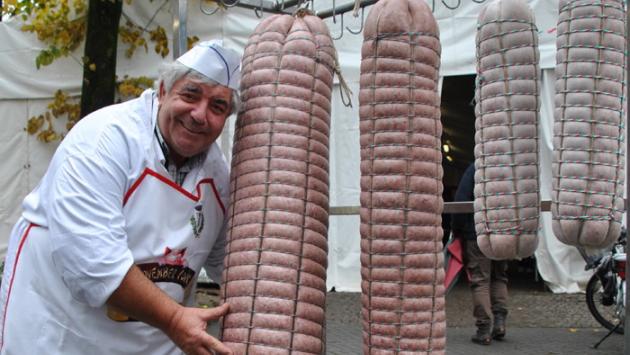 Una domenica con tartufo, maxi-mariolone e vignaioli: l'agenda