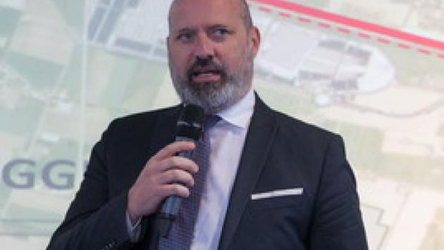 Il Pd privo  di strategia: che zavorra  per Bonaccini