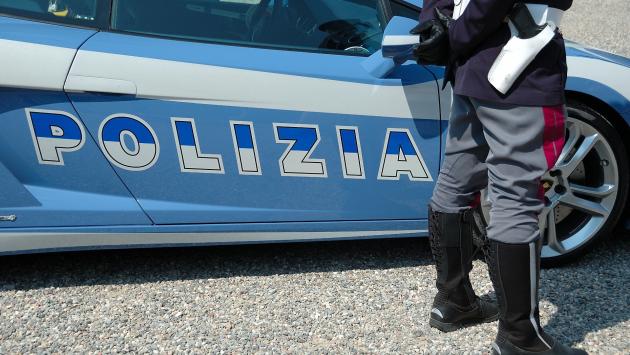Roma, rapina in tabaccheria: ucciso un bandito, negoziante ferito