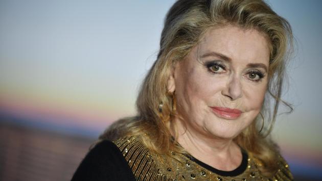 Dopo la grande paura, la speranza per Catherine Deneuve: "Nessun deficit motorio"