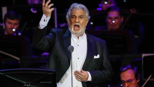 Molestie: Domingo annulla lo show a Tokyo 2020