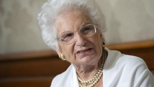Che vergogna dover mettere sotto scorta Liliana Segre