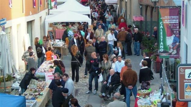 Il giorno di maxi-prete, tartufo e fiere di San Martino: l'agenda della domenica
