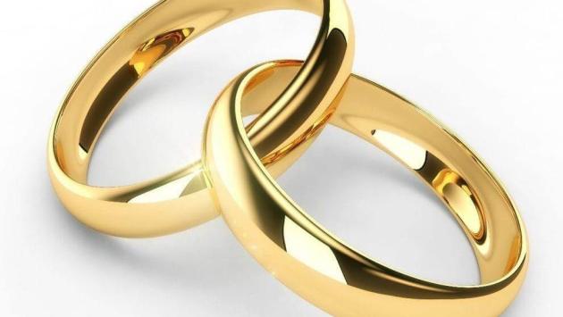 Istat, ci si sposa di piu' (+2,3%) ma sempre più tardi 