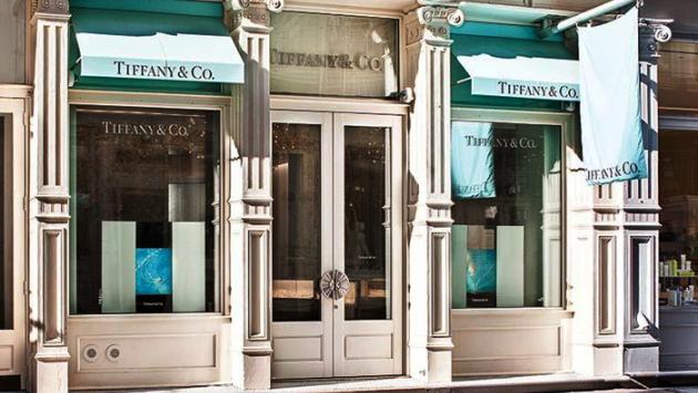 Lvmh si prende Tiffany per 16,2 miliardi di dollari