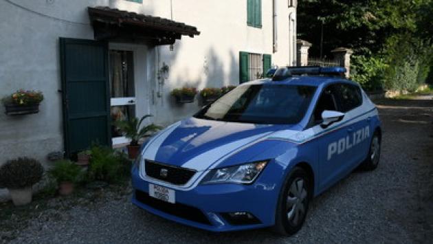 Dopo il colpo di pistola, l'aggressione con un forcone