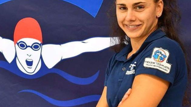 50 farfalla S5: Giulia Ghiretti sale sul tetto del mondo