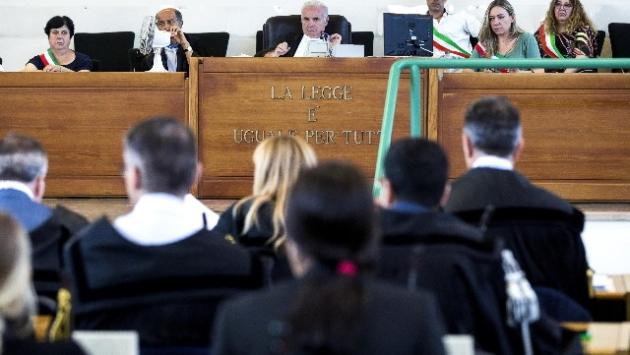 Cucchi, due carabinieri imputati chiedono di costituirsi parte civile contro i colleghi