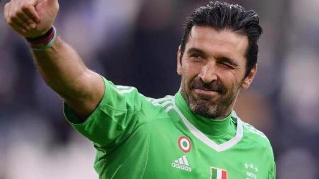 Buffon potrebbe agganciare domani il record di Maldini: 647 presenze