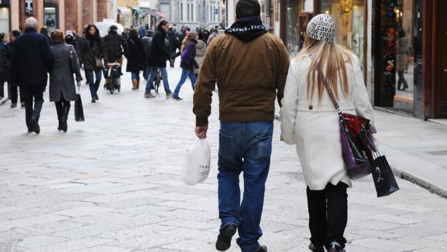 Regali di Natale: vendite in leggera diminuzione