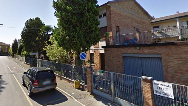 Auto a fuoco nella notte e un intossicato a Boretto: ipotesi incendio doloso