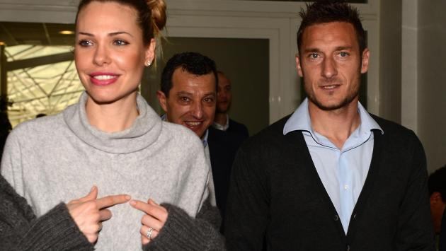 Ilary Blasy è la prima: "Il mio matrimonio con Totti è finito" 