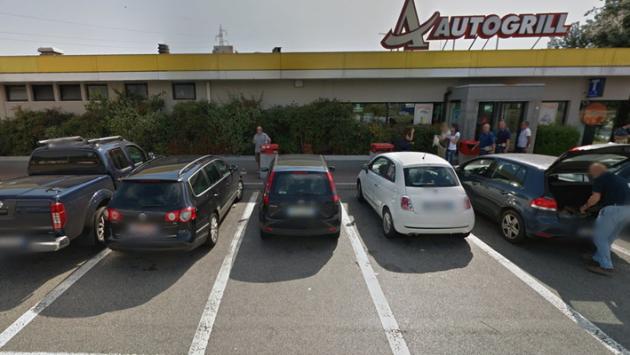 Dimenticano  100mila euro in gioielli all'autogrill: ritrovati e restituiti