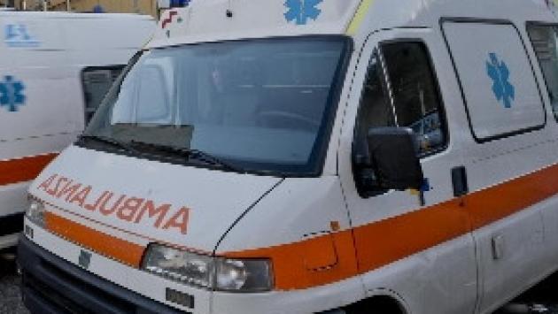 Dirottano ambulanza in un altro ospedale e trovano la polizia: protagonisti i parenti di un paziente