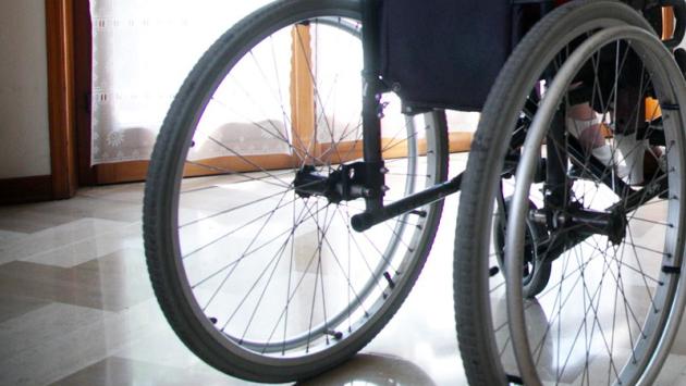 Nasconde in casa il cadavere del figlio disabile morto nel 2018