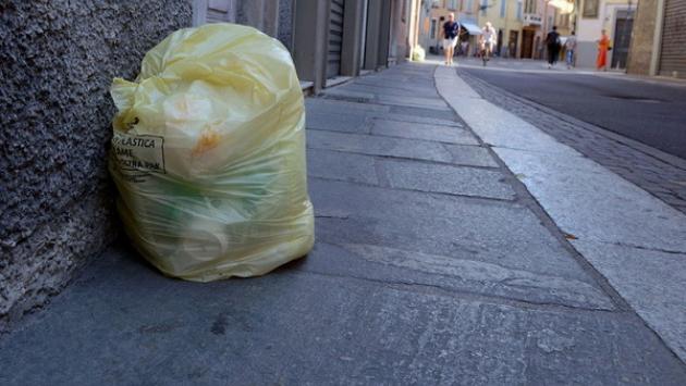«Rivogliamo i cassonetti»