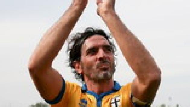 Lucarelli: «Continuo per vincere»