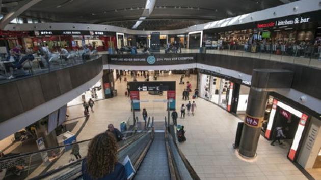 Virus Cina, a Fiumicino scanner per passeggeri arrivati da Wuhan
