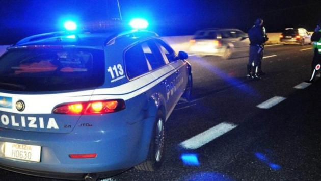 Incidenti stradali: sbanda con l'auto, muore un 23enne a Piacenza