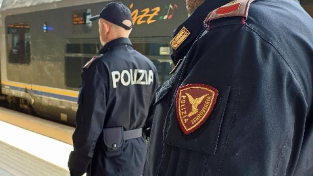 Furti e droga ancha a Pasqua lungo la rete ferroviaria emiliana: 1 arresto e 15 denunciati