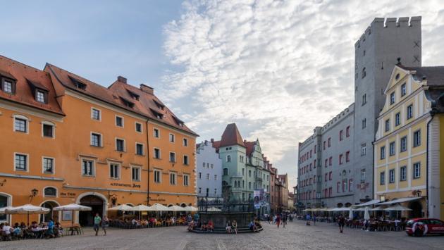 Ratisbona,  magica città coi palazzi come gioielli