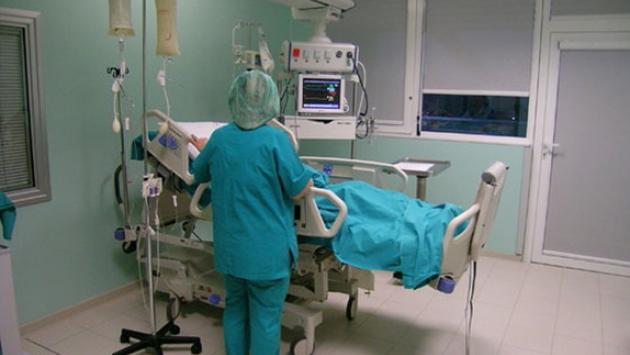 Scoppia un macchinario: gravi ustioni al volto e al collo per un operaio 49enne 