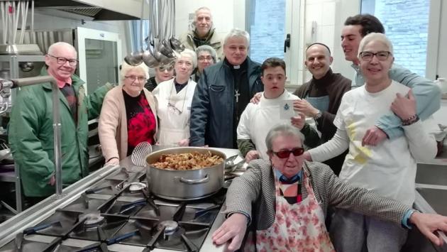L'elemosiniere del papa a Parma: i frati ospitano il cardinale