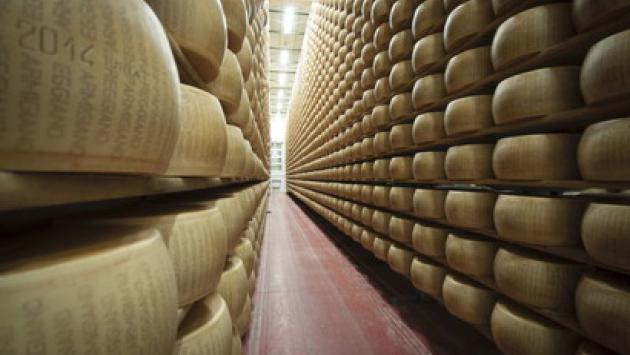 Dazi, Consorzio Parmigiano Reggiano "si e' lavorato in direzione giusta"