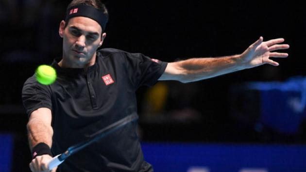 Federer operato al ginocchio, salterà anche il Roland Garros