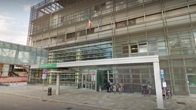 Incendio nel bar dell'ospedale a Fiorenzuola, indagano i carabinieri