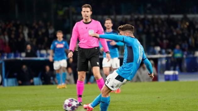 Griezmann risponde a Mertens, Napoli-Barcellona finisce 1-1