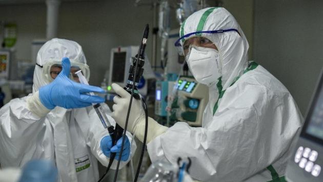 Ma l'epidemia non è la terza guerra mondiale