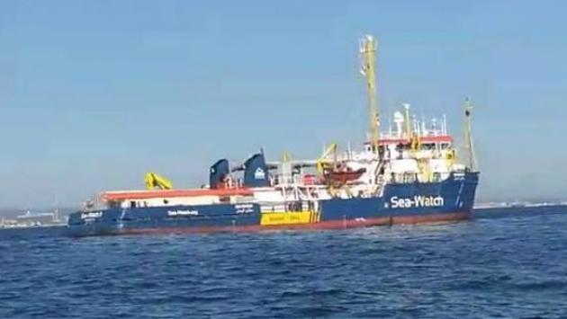 A Messina la nave Sea Watch con 194 immigrati a bordo