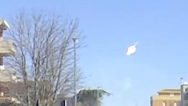 Meteorite esplode sul Nord Italia: è caduto nell'Adriatico - Video 
