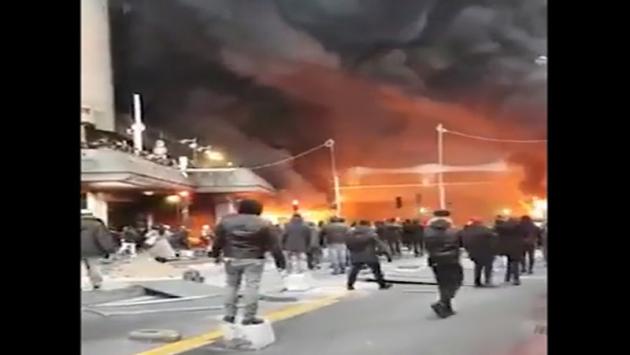 Parigi, incendio e scontri, evacuata gare de Lyon - Video 