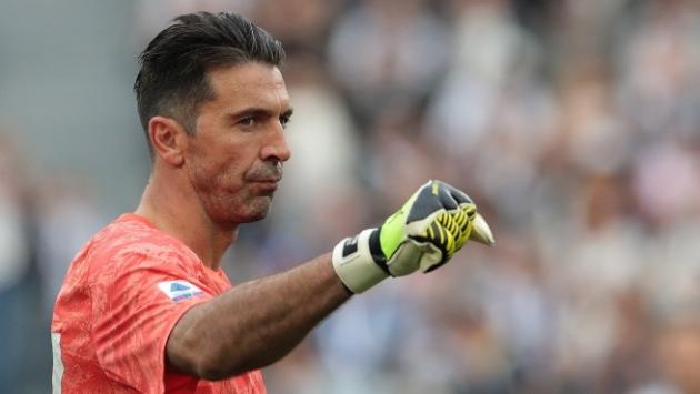 Rinnovo Buffon, l'agente fa il misterioso