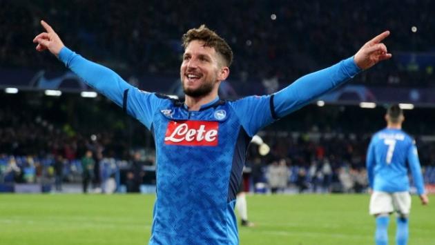 Napoli, svolta nel futuro di Mertens