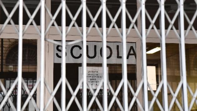 Locatelli (Consiglio superiore di sanità): 'Possibile la proroga della chiusura delle scuole'