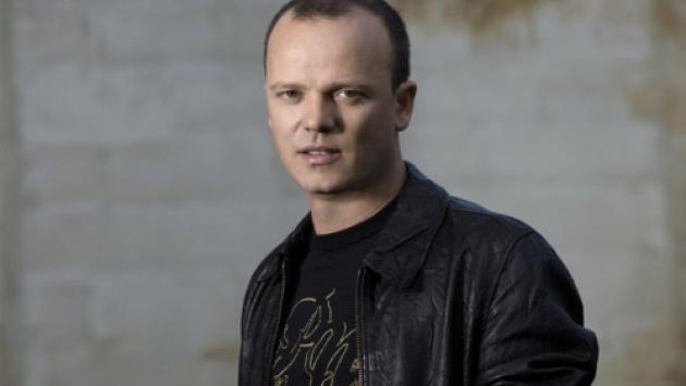 Pintus, Gigi D'Alessio e il musical Ghost rinviati: ecco le nuove date