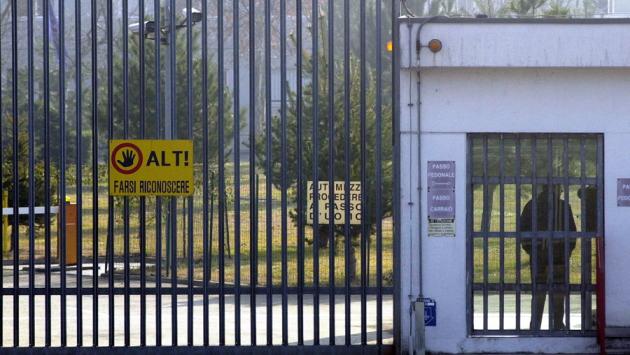 Tampone a un detenuto in via Burla: positivi 5 agenti, 60 in quarantena