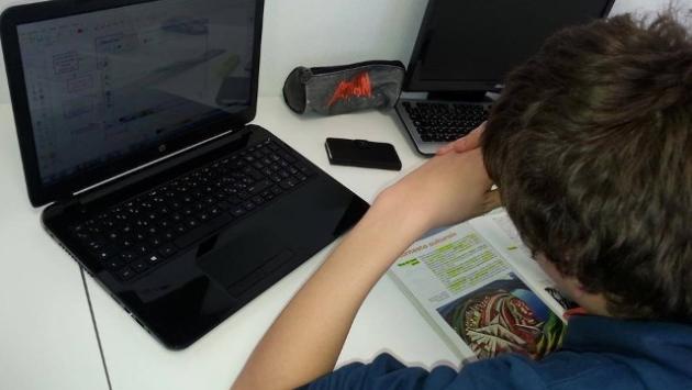 I genitori che suggeriscono: il nuovo problema online dei prof. La circolare di una scuola parmense