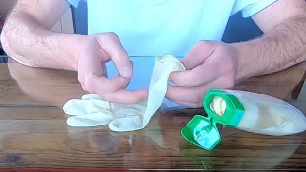 Un video parmigiano sul corretto uso dei guanti  (citato da Venturi)