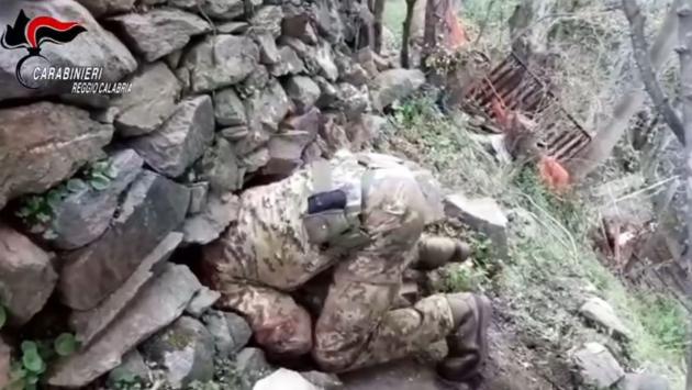 'Ndrangheta, carabinieri scoprono un bunker nella Locride