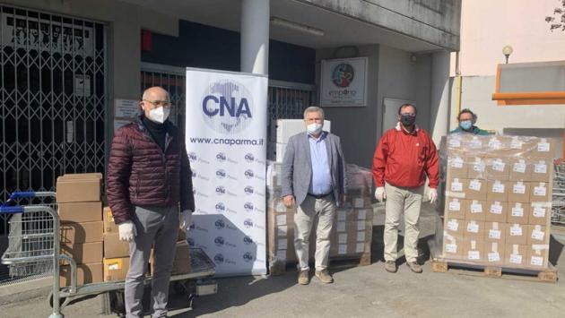 Donazione di beni alimentari: la generosità di CNA Parma