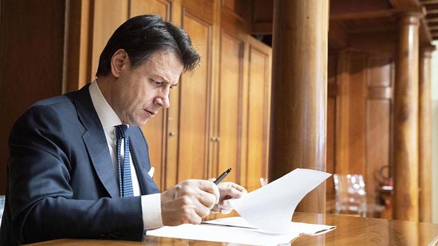 «Caro presidente Conte, non discrimini gli anziani»